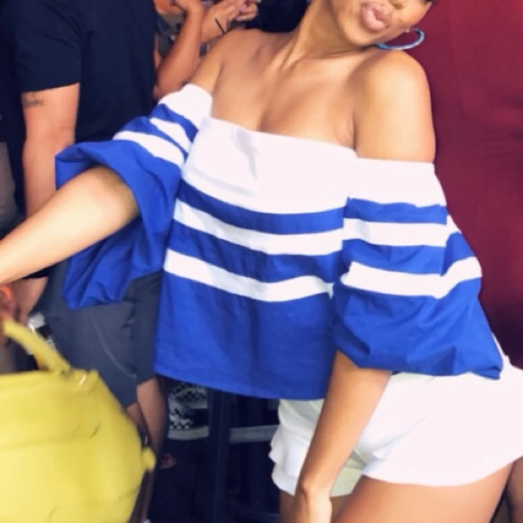 Vintage bebe off the shoulder nautical  top - Picture 2 of 4